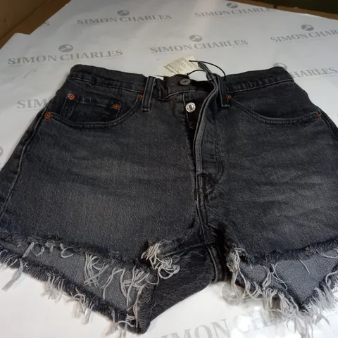 LEVI 501 JEAN SHORTS SIZE 26