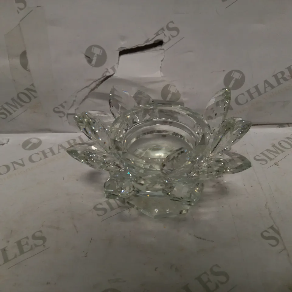 JULIEN MACDONALD LOTUS FLOWER ON FOOTBED 