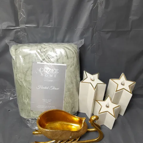 BOX OF APPROX 6 ASSORTED HOUSEHOLD ITEMS TO INCLUDE - GOLD  SLEIGH DECORATION - COZEE HOME HEATED THROW - HOME REFLECTIONS CERAMIC STAR DECORATIONS - ETC