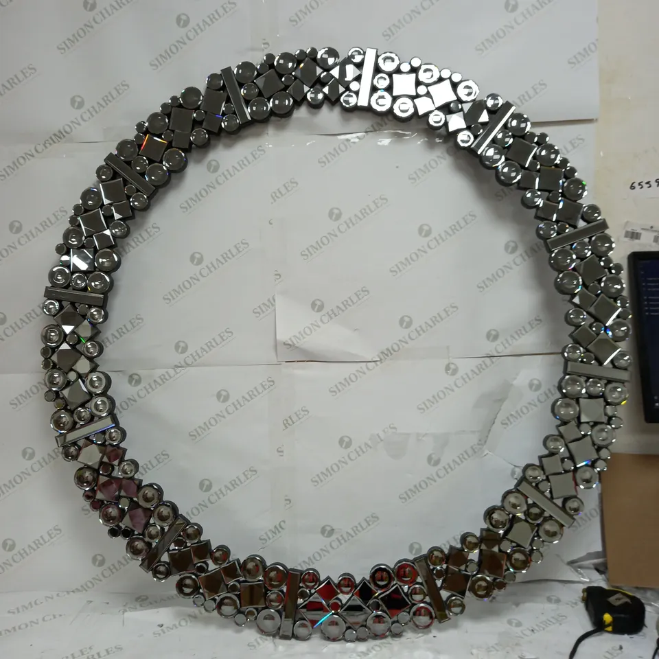 CIRCULAR GLASS MIRRORED DÉCOR PIECE - COLLECTION ONLY