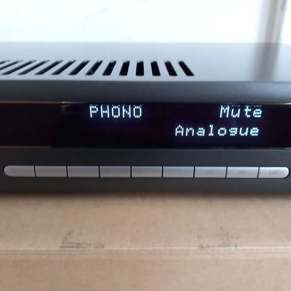 ARCAM SA10 INTEGRATED AMPLIFIER WITH DIGITAL INPUTS & PHONO STAGE