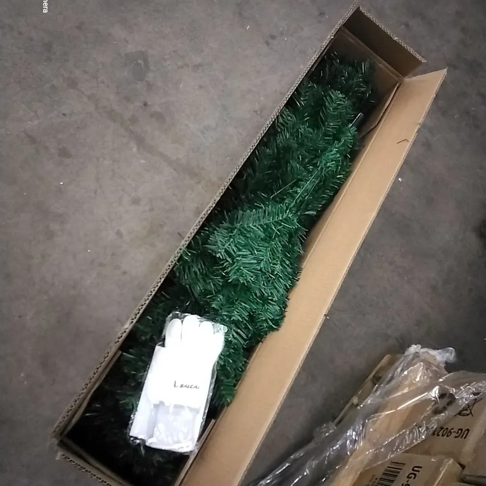 BRAND NEW BOXED UKING CHRISTMAS TREE 