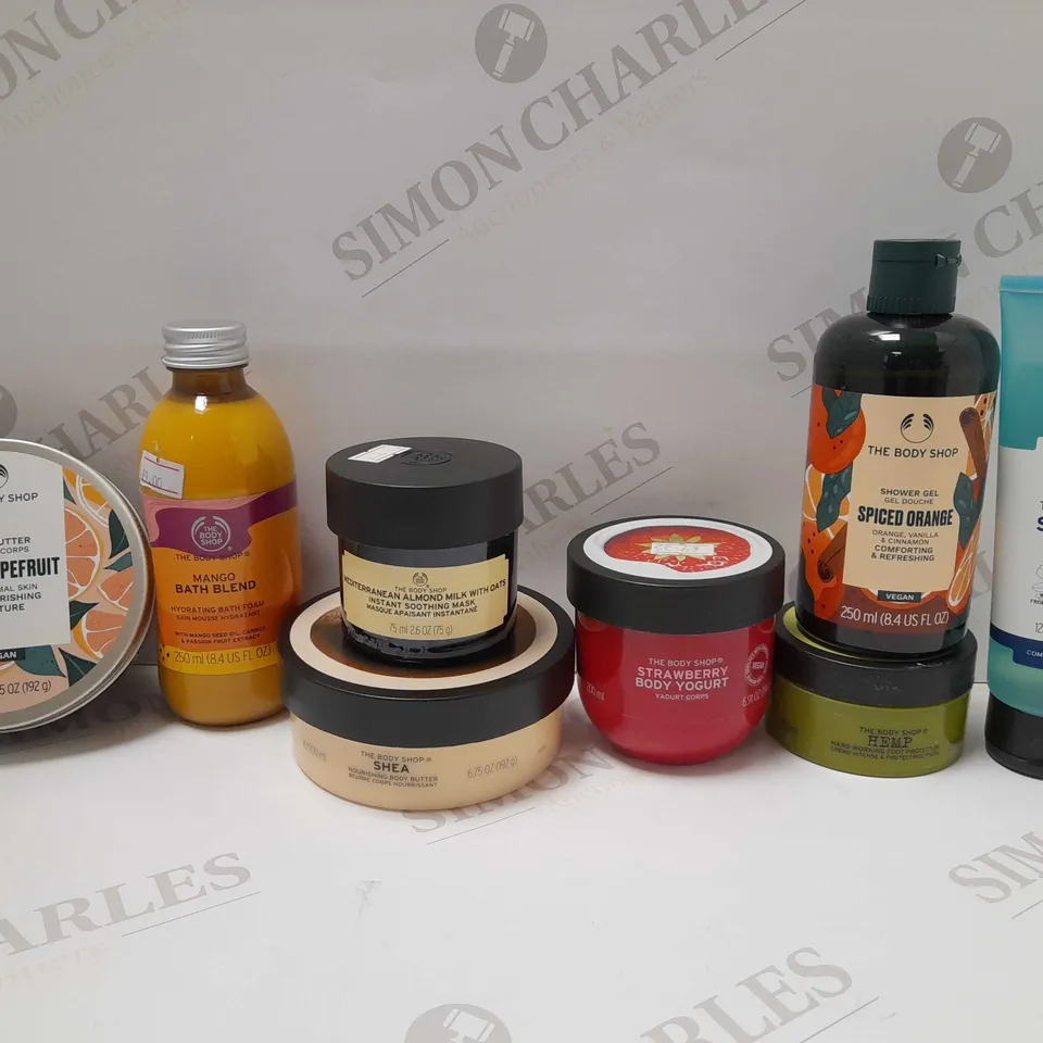 LOT OF APPROX 8 ASSORTED THE BODY SHOP PRODUCTS TO INCLUDE DEEP CLEANSING GEL WASH, BODY YOGURT, BODY BUTTER, ETC 