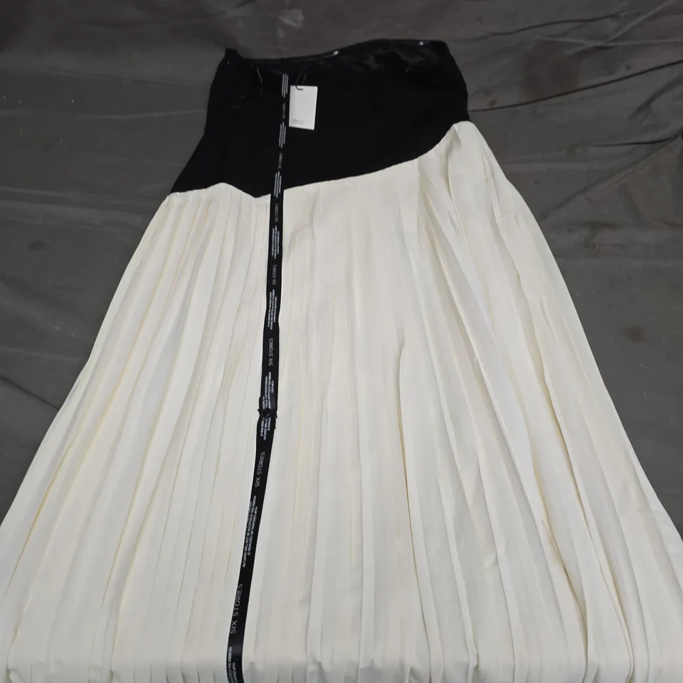 SIX STORIES OCCASSIONAL DRESS - SIZE 12