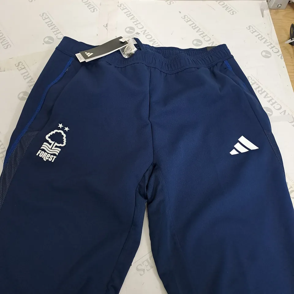 ADIDAS NOTTINGHAM FOREST TRAINING PANTS - LARGE