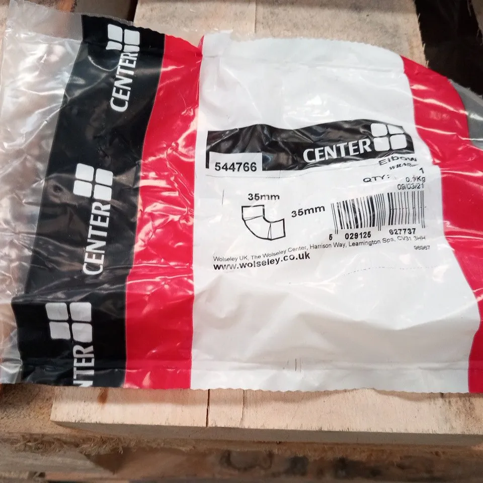 PALLET OF APPROXIMATELY 1400 CENTER COPPER ELBOWS 