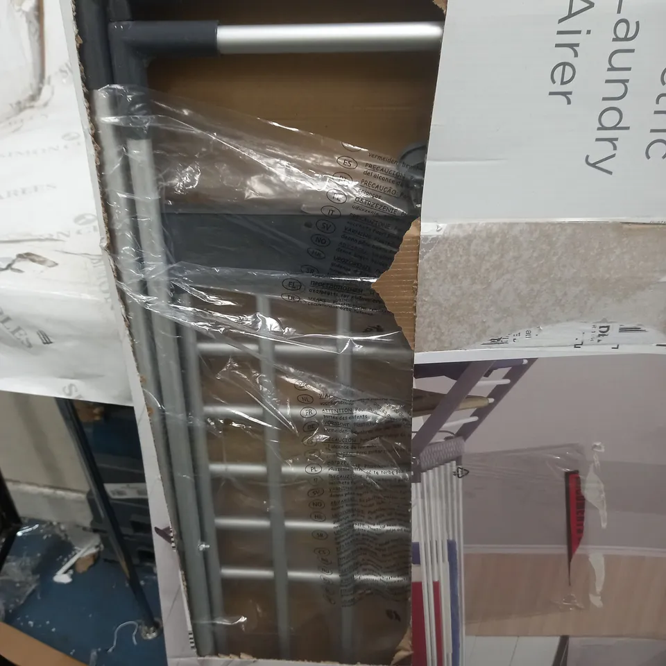 BOXED BLACK + DECKER WINGED HEATED AIRER - COLLECTION ONLY RRP £112.99