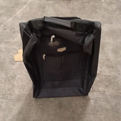 UNBOXED TRAVEL LUGGAGE SMALL SIZE BLACK COLOUR WITH WHEELS 
