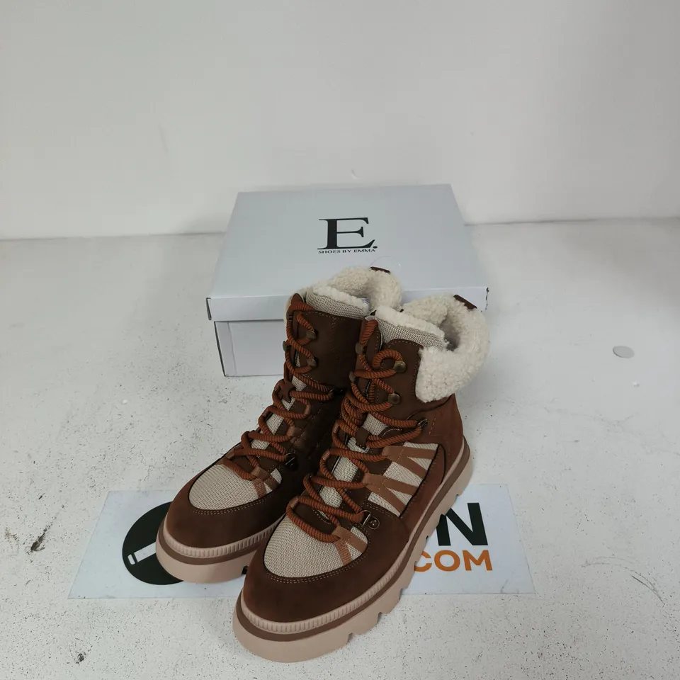 E SHOES BY EMMA ALPINE CAMEL BOOTS – UK 6, SHEARLING-LINED
