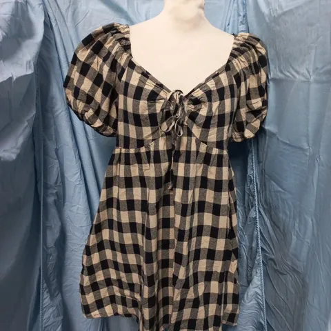 NOBODY'S CHILD CHECKERED DRESS – UK 12 (EU 40, USA 8)