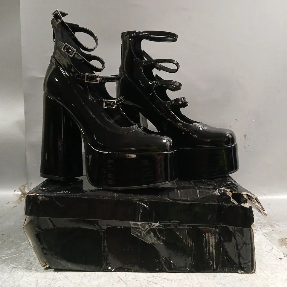 BOXED PAIR OF KOI GURREN STRAPPY BLACK PATENT PLATFORM HEELS - UK 4