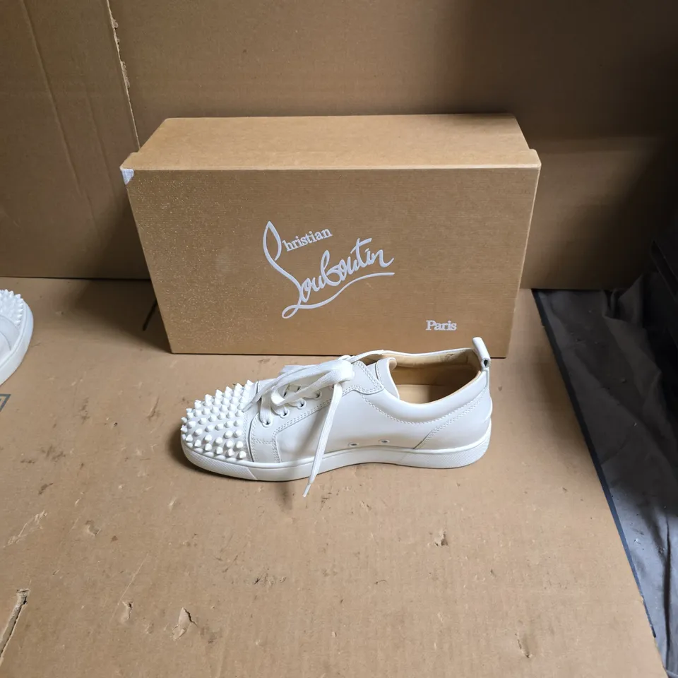 CHRISTIAN LOUBOUTIN WHITE LEATHER SNEAKERS WITH STUDDED TOE - EUR SIZE 41 
