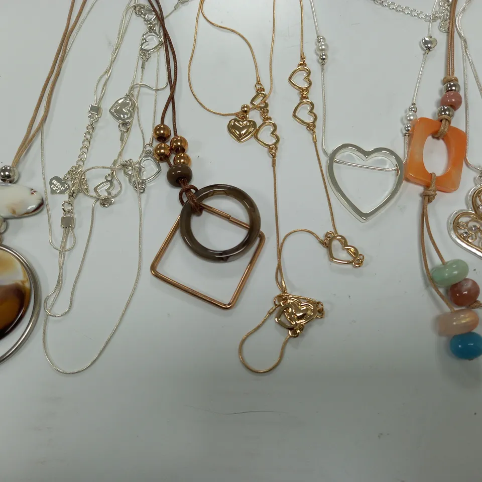 LOT OF 7 ASSORTED NECKLACES