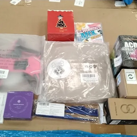 PALLET OF ASSORTED ITEMS INCLUDING TEMPERED GLASS SCREEN PROTECTOR, INSULATED STAINLESS STEEL BOTTLE, ACRYLIC PAINT SET, HOT WATER BOTTLE, DOG CRATE, DOG HARNESS