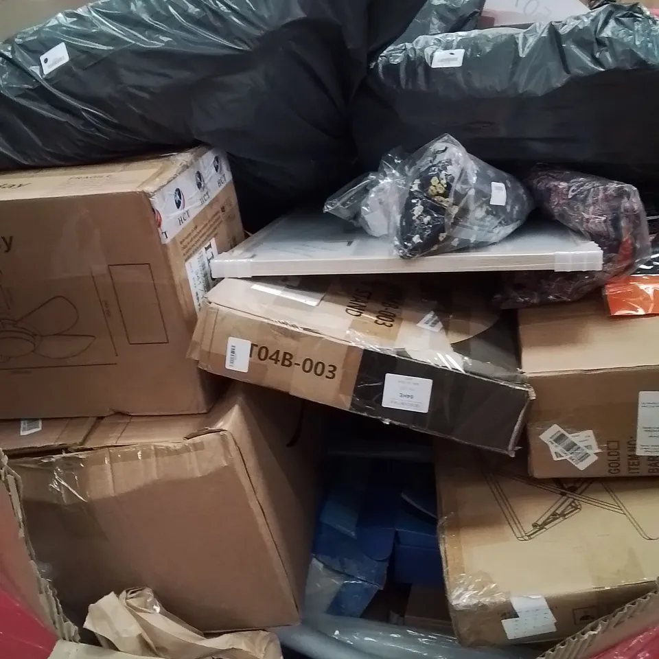 PALLET OF ASSORTED HOUSEHOLD GOODS AND PRODUCTS TO INCLUDE; COOKER HOODS, FACIAL CLEANSING BRUSH, KIDS SCOOTER ETC