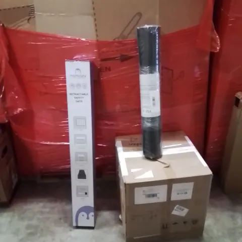 PALLET OF ASSORTED HOUSEHOLD GOODS AND PRODUCTS TO INCLUDE;CANDY FLOSS MACHINE,RETRACTABLE SAFETY GATE,CHAIR MAT