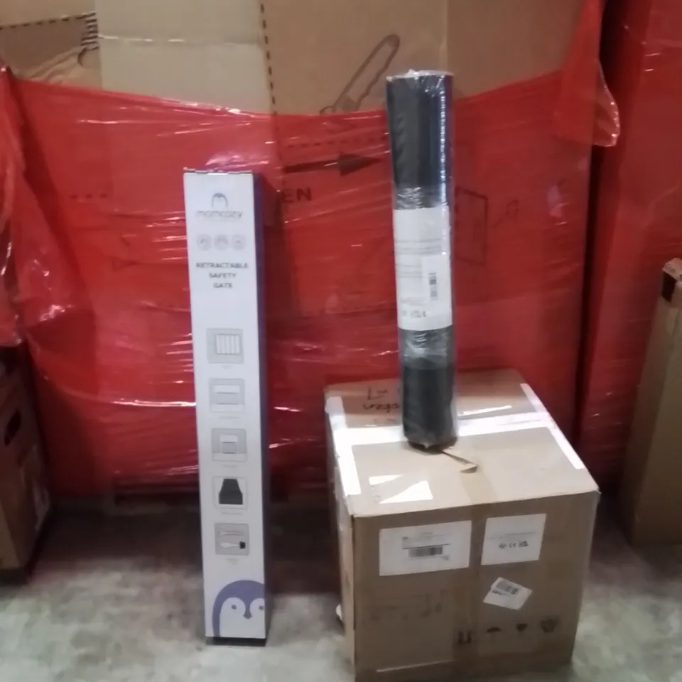 PALLET OF ASSORTED HOUSEHOLD GOODS AND PRODUCTS TO INCLUDE;CANDY FLOSS MACHINE,RETRACTABLE SAFETY GATE,CHAIR MAT