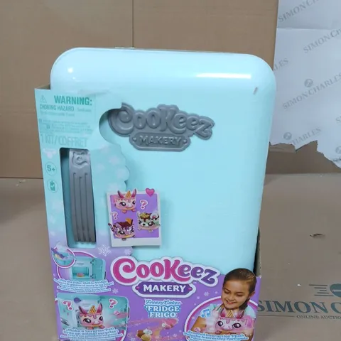 COOKEEZ MAKERY FREEZY CAKEZ PLAYSET