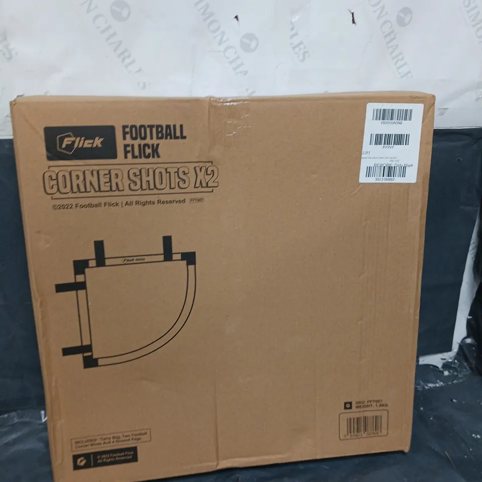 BOXED FLICK FOOTBALL CORNER SHOTS X2