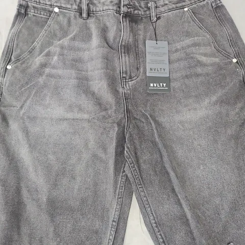 NVLTY VINTAGE RAW HEM DENIM SHORTS - 38
