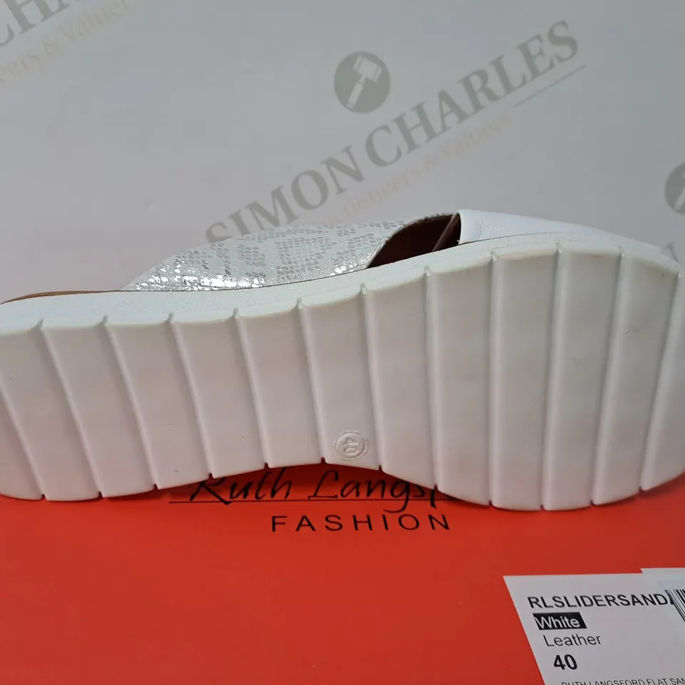 BOXED PAIR OF RUTH LANGSFORD LEATHER SANDALS IN WHITE SIZE 7