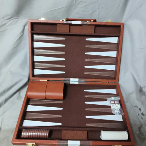 LEATHER TRAVEL GAME SET IN WOODEN CASE - BACKGAMMON