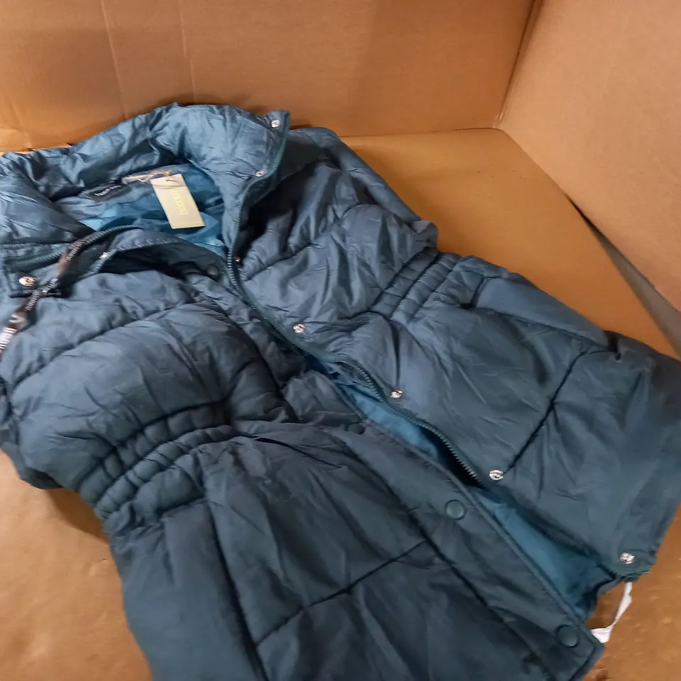 BOOHOO TALL OVERSIZED SYNCH WAIST PUFFER GILET IN TEAL - 14