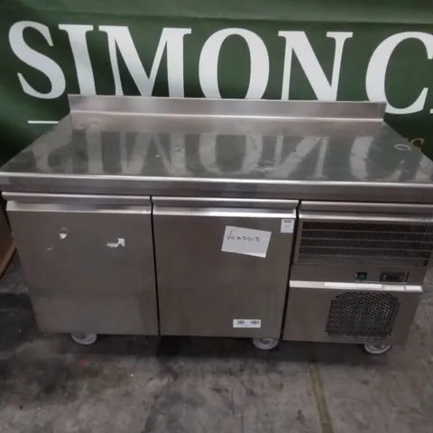 COMMERCIAL STAINLESS REFRIGERATED FOOD PREP COUNTER