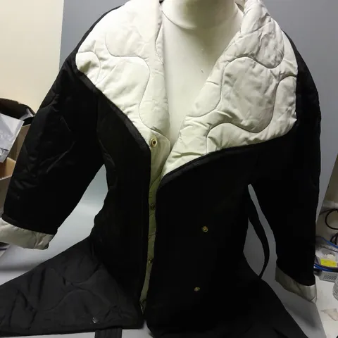 NUAGE QUILTED AND BELTED JACKET IN BLACK SIZE XS