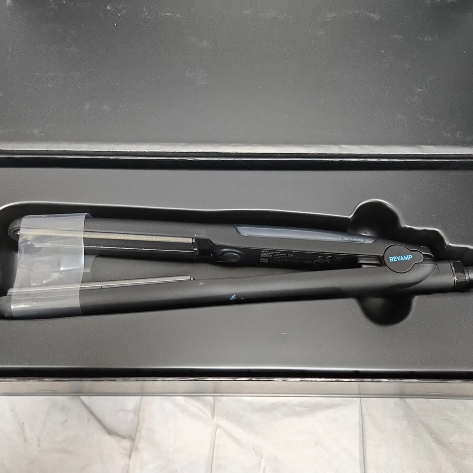 REVAMP PROGLOSS STEAMCARE CERAMIC HAIR STRAIGHTENER – BOXED