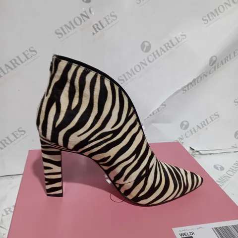 BOXED MODA IN PELLE WELDI CALF HAIR V CUT SHOE BOOTS, ZEBRA - SIZE 6