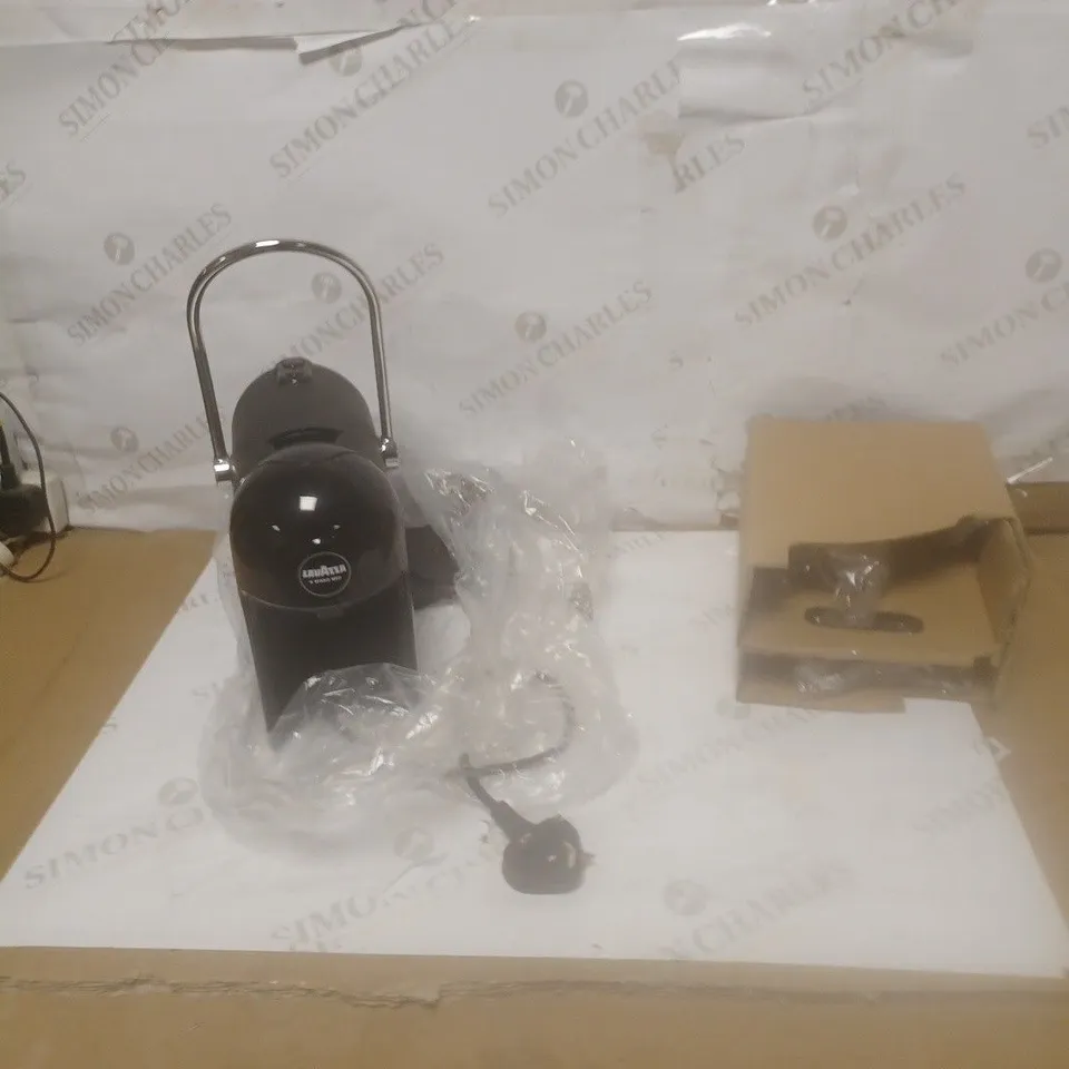 LAVAZZA A MODO MIO JOLIE & MILK COFFEE MACHINE