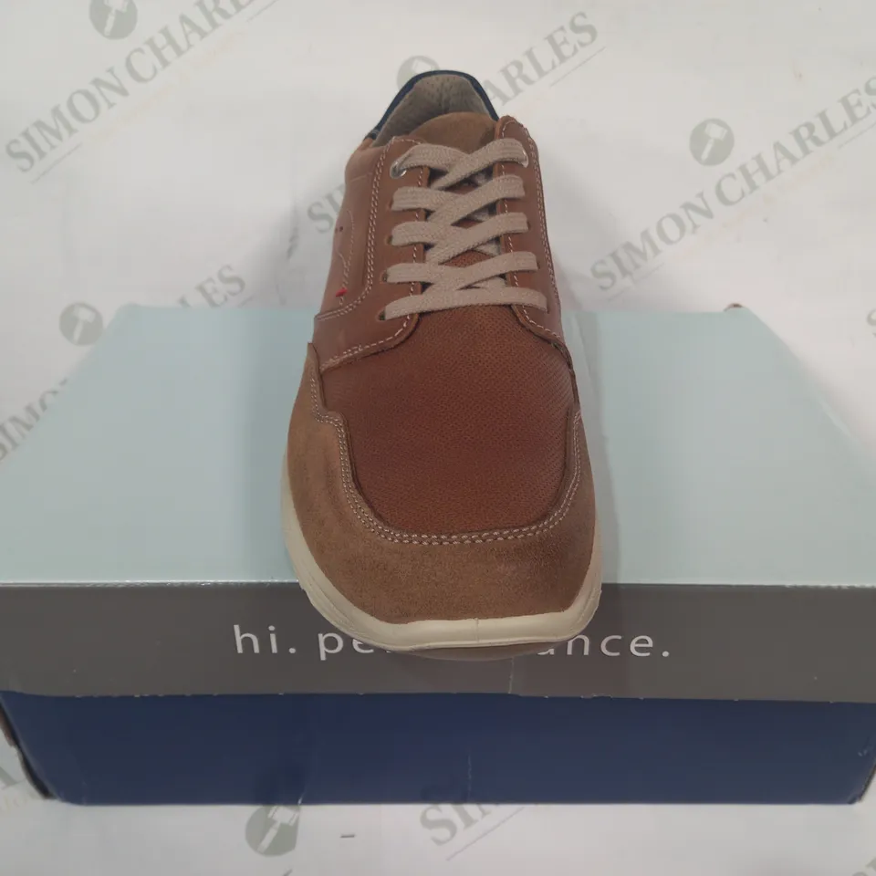 BOXED PAIR OF IMAC LEATHER LACE UP SHOES IN TAN EU SIZE 44