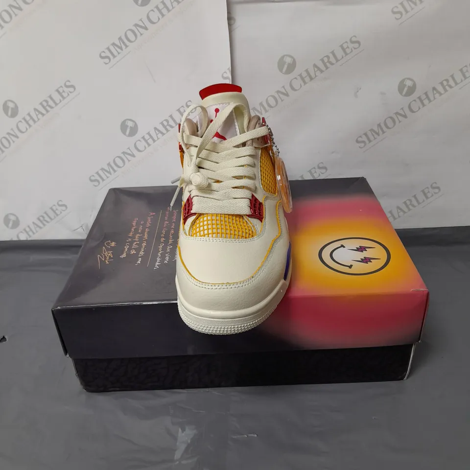 NIKE AIR MENS TRAINERS WHITE, BLUE AND RED SIZE 11