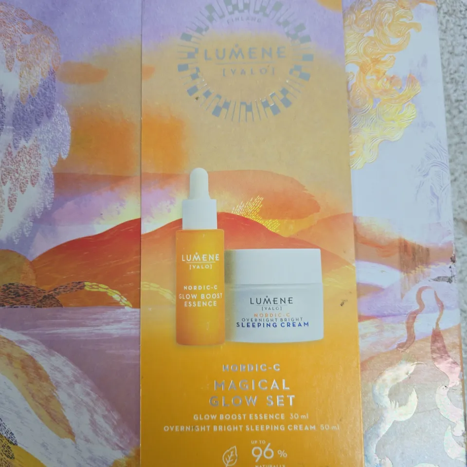 LUMENE NORDIC-C GLOW SET – GLOW BOOST ESSENCE 30ML & OVERNIGHT BRIGHT SLEEPING CREAM 50ML, BOXED