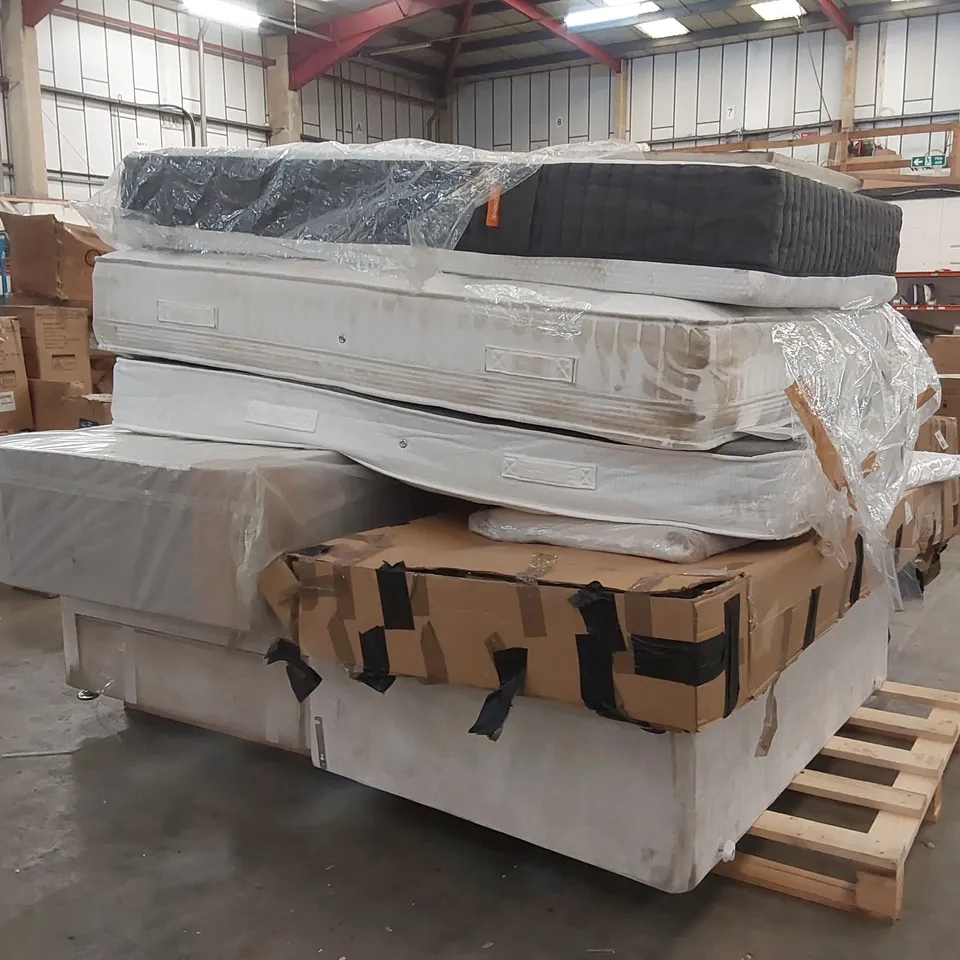 PALLET TO CONTAIN APPROXIMATELY 4 MATTRESSES, 2 HEADBOARDS, 3 DIVAN BASE PARTS - VARIOUS SIZES, CONDITIONS, BRANDS ECT