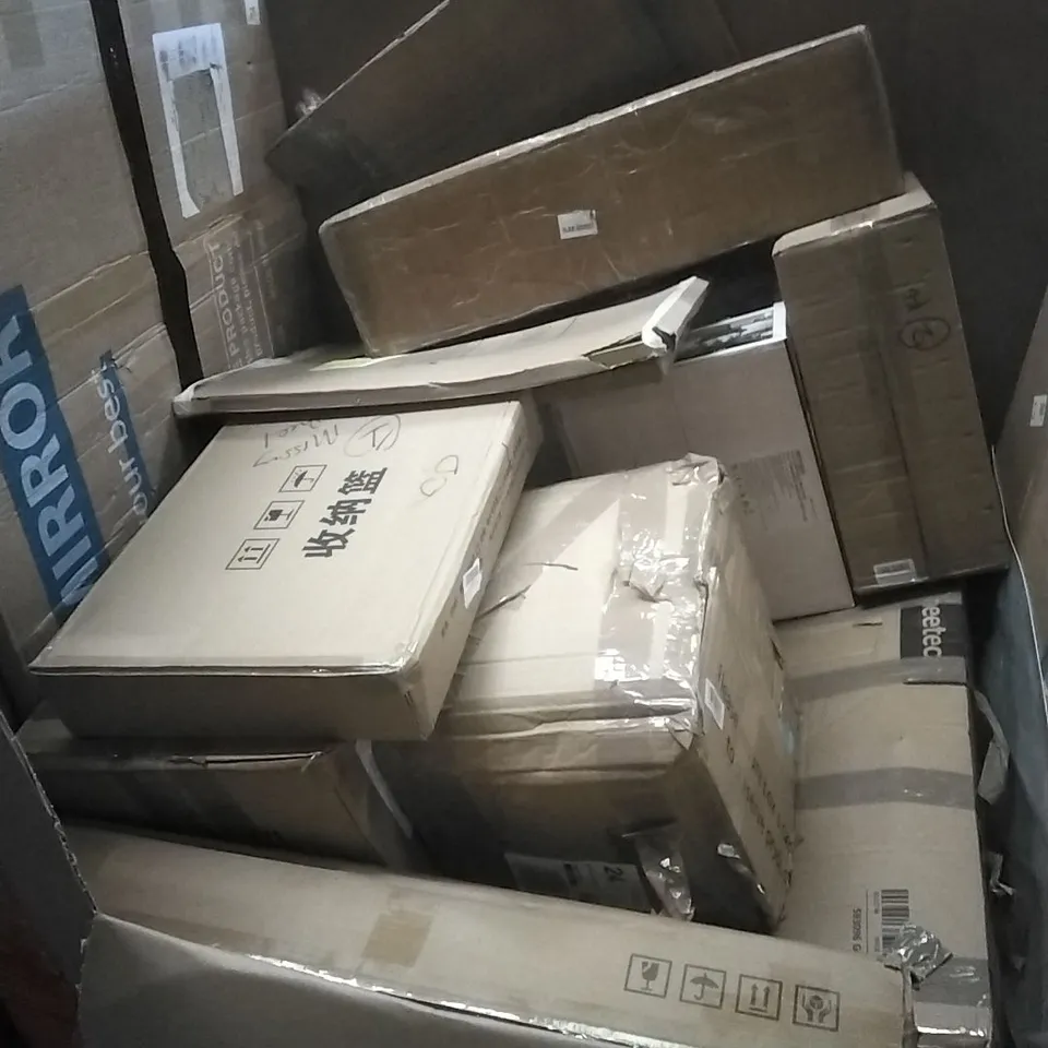 PALLET OF ASSORTED HOUSEHOLD GOODS AND PRODUCTS TO INCLUDE; CHAIR, MIRROR, BATHROOM ACCESSORIES, TV STAND, BOXED FURNITURE ETC