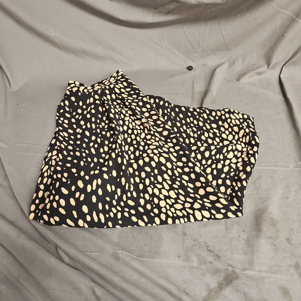 WHISTLES PLEATED WIDE LEG TROUSERS IN BLACK MIX SIZE 14