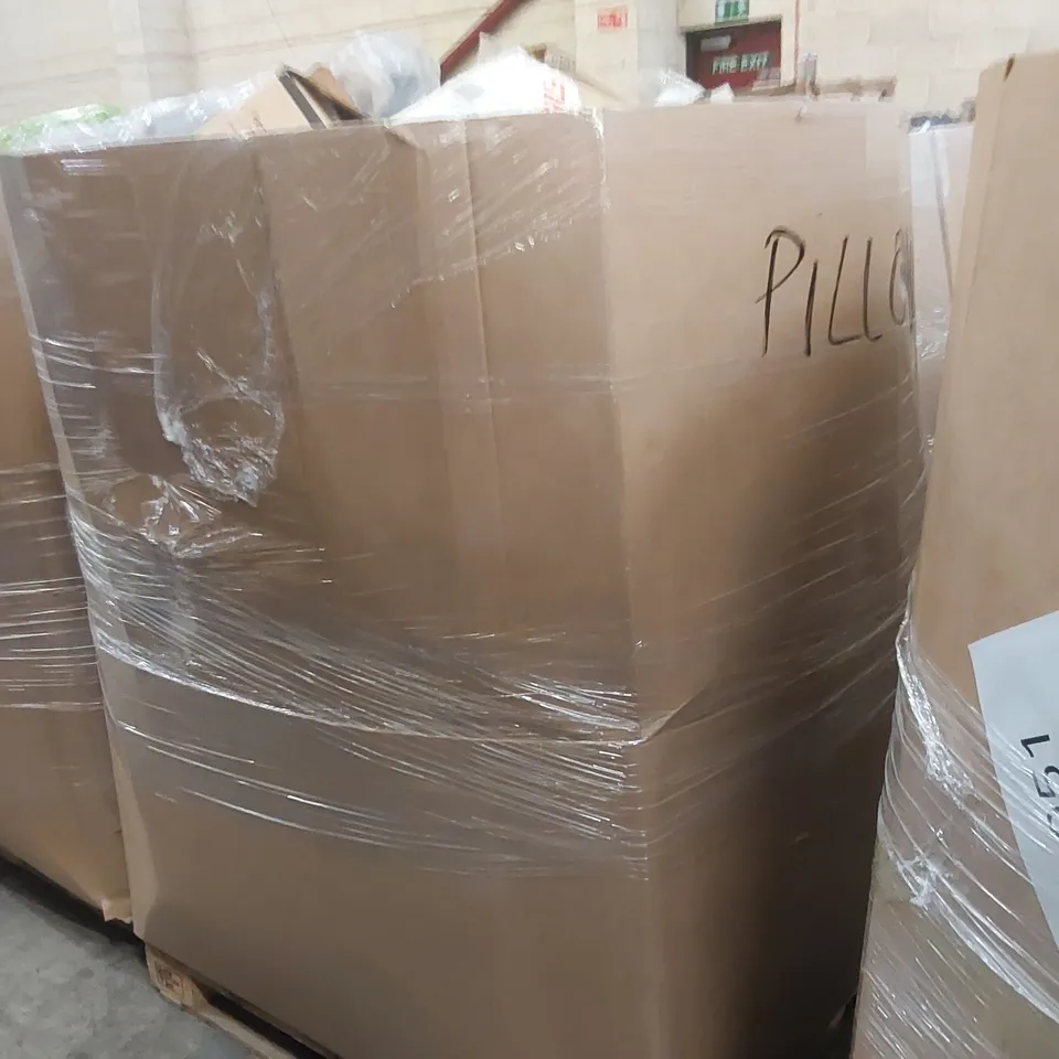 PALLET TO CONTAIN A LARGE ASSORTMENT OF PILLOWS, CUSHIONS AND RELATED PRODUCTS 