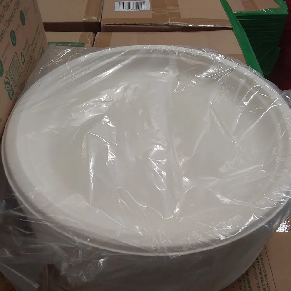 PALLET OF APPROXIMATELY 60 BOXES OF 200x 25.4CM (10") ROUND PULP MOLDED PLATES 