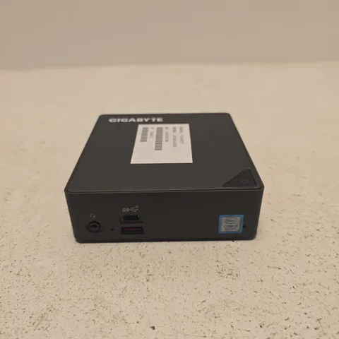 GIGABYTE MINI PC 