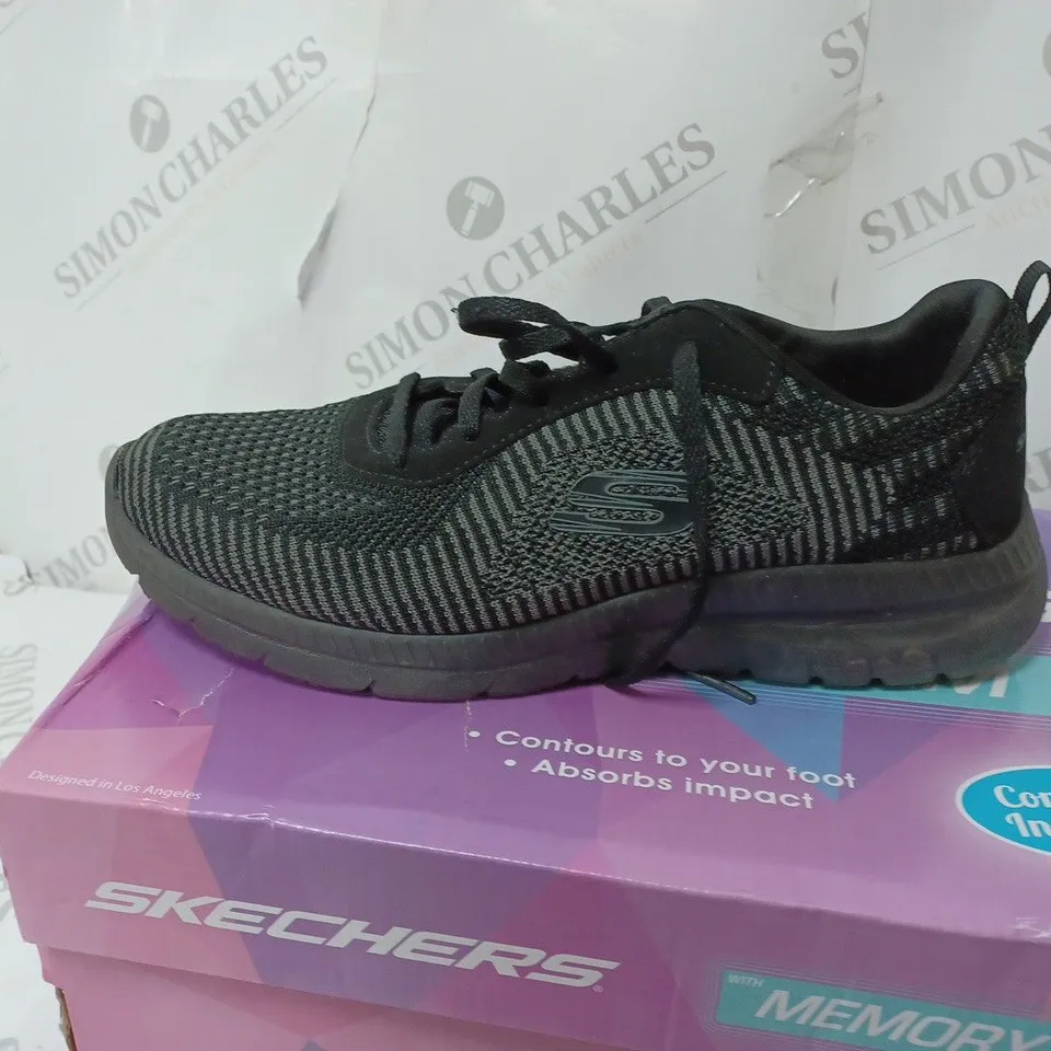 BOXED SKECHERS SIZE 6 BLACK ARCH FIT LACE UP SPORTS TRAINERS 
