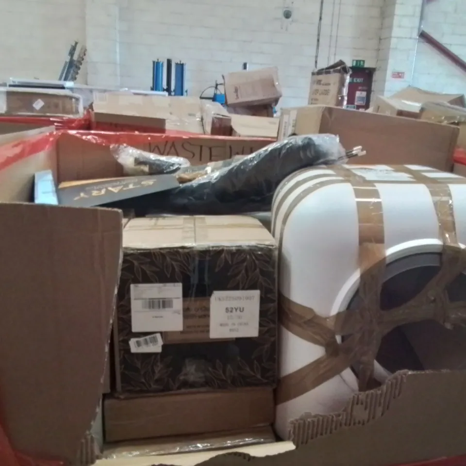 PALLET OF ASSORTED HOUSEHOLD GOODS AND PRODUCTS TO INCLUDE;FLOOR CUTTER,CAT LITTER TRAY,TV WALL MOUNT