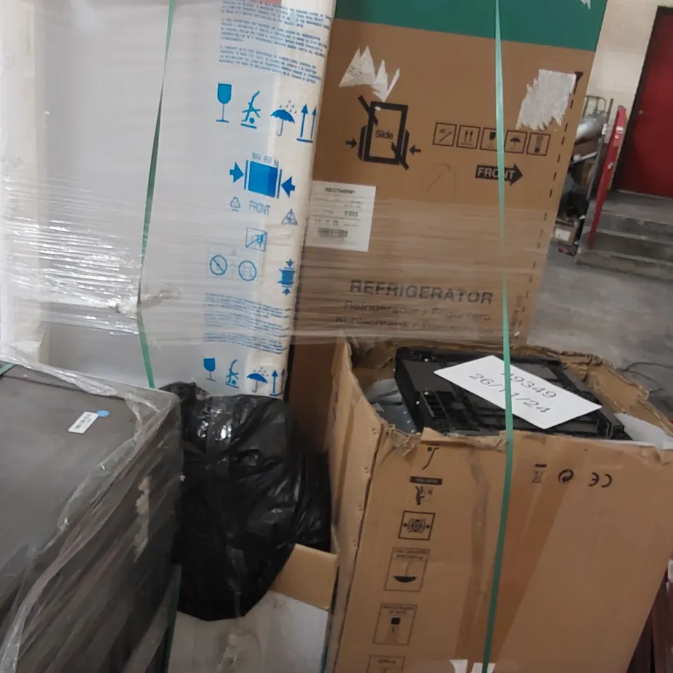 PALLET OF APPROXIMATELY 4 ASSORTED ITEMS INCLUDING: