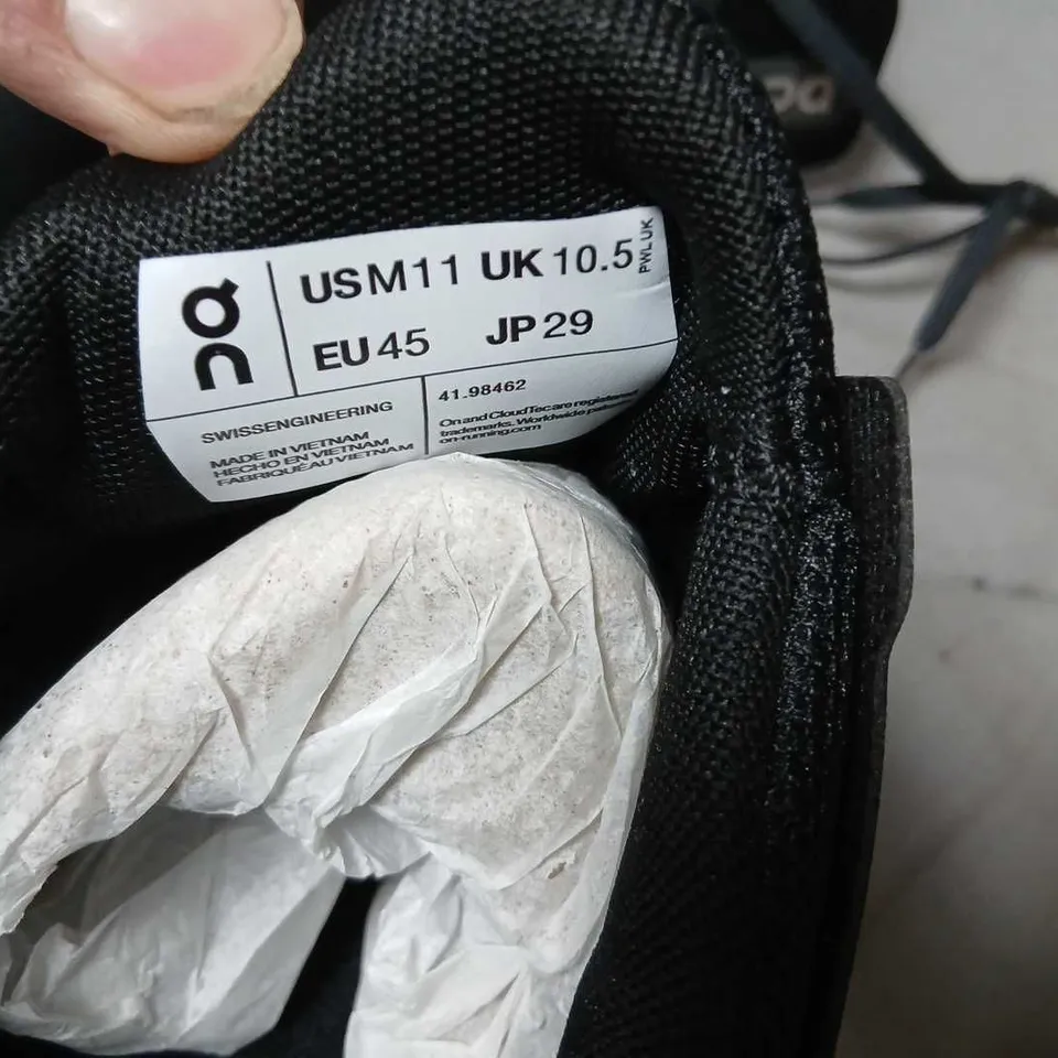 ON CLOUD RUNNING SNEAKERS – BLACK/GRAPHITE, US 11 (UK 10.5 / EU 45)