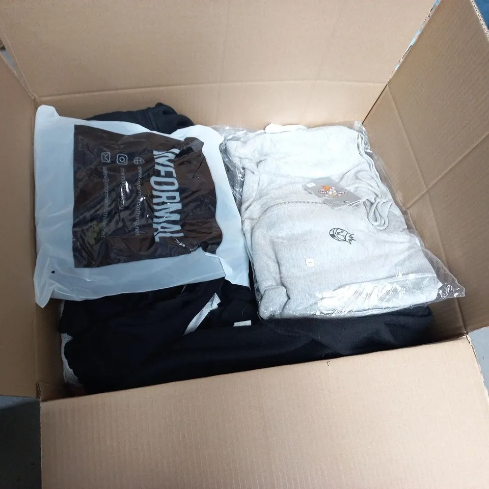 LARGE QUANTITY OF ASSORTED CLOTHING ITEMS TO INCLUDE NA-KD, ADIDAS AND VERA  MODA