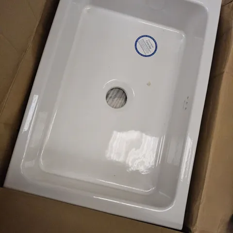 BOXED WILPSHIRE 800 WHITE CERAMIC SINK