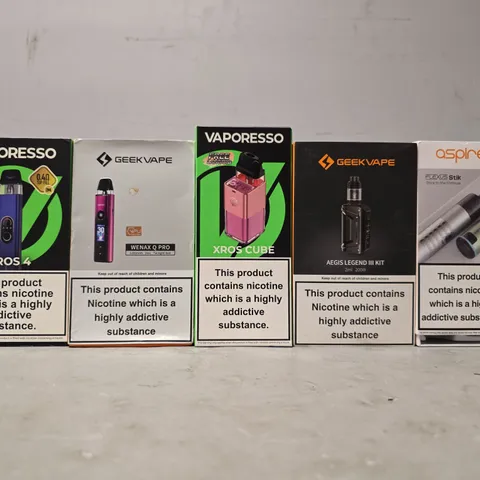 BOX OF APPROXIMATELY 18 ASSORTED E-CIGARETTES TO INCLUDE - VAPORESSO , ASPIRE , GEEK VAPE