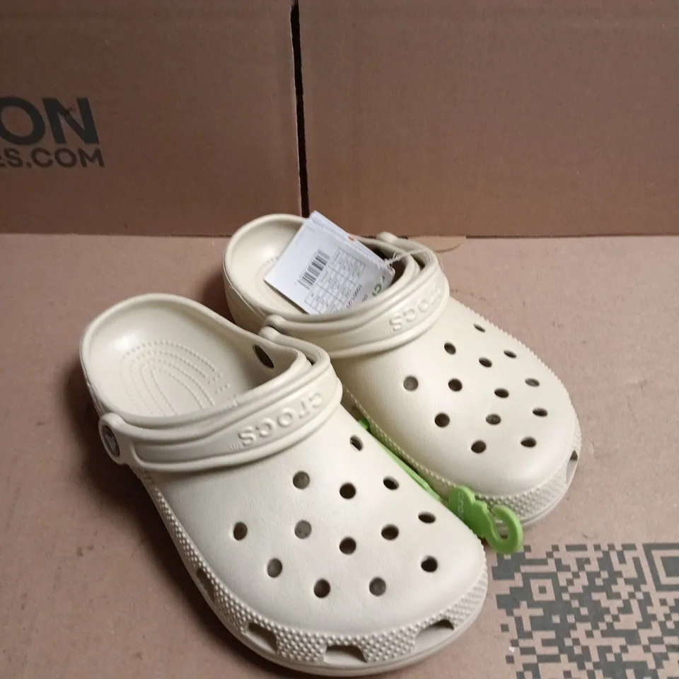 PAIR OF CROCS CLASSIC CLOGS - 5