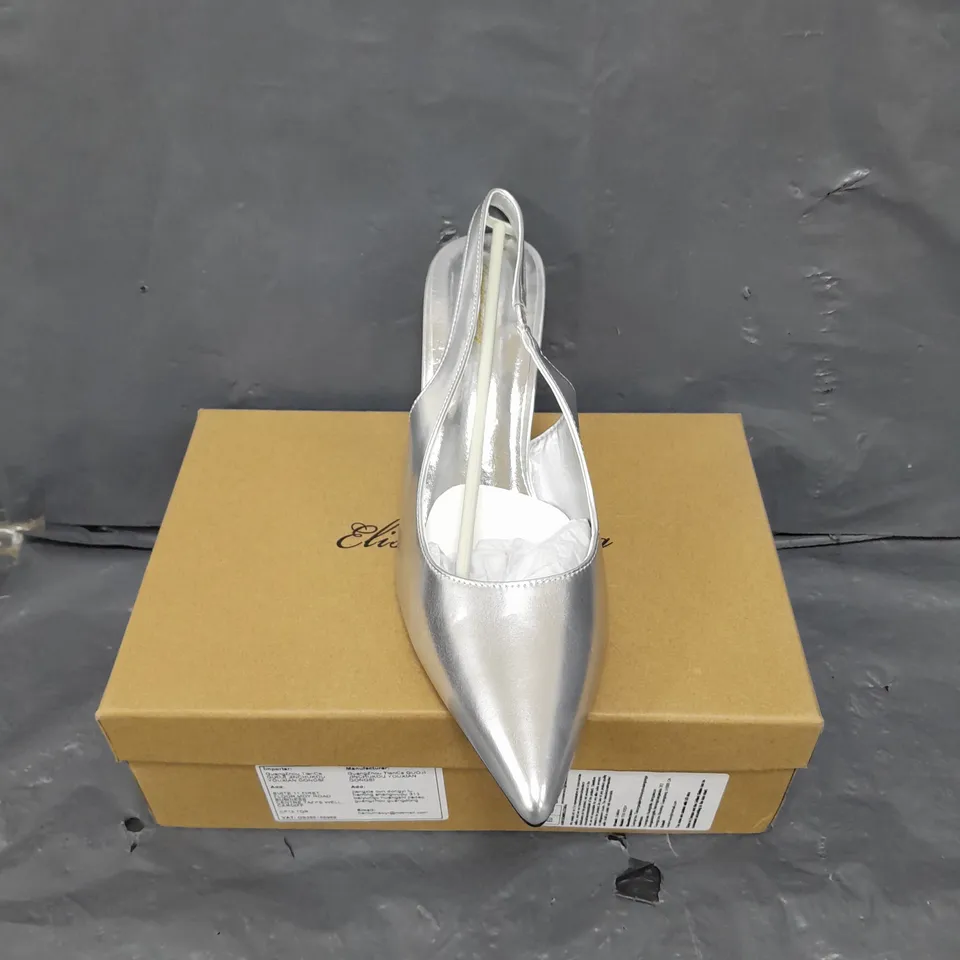 BOXED PAIR OF ELISABET LAND POINT HEEL SHOES IN SILVER - 10